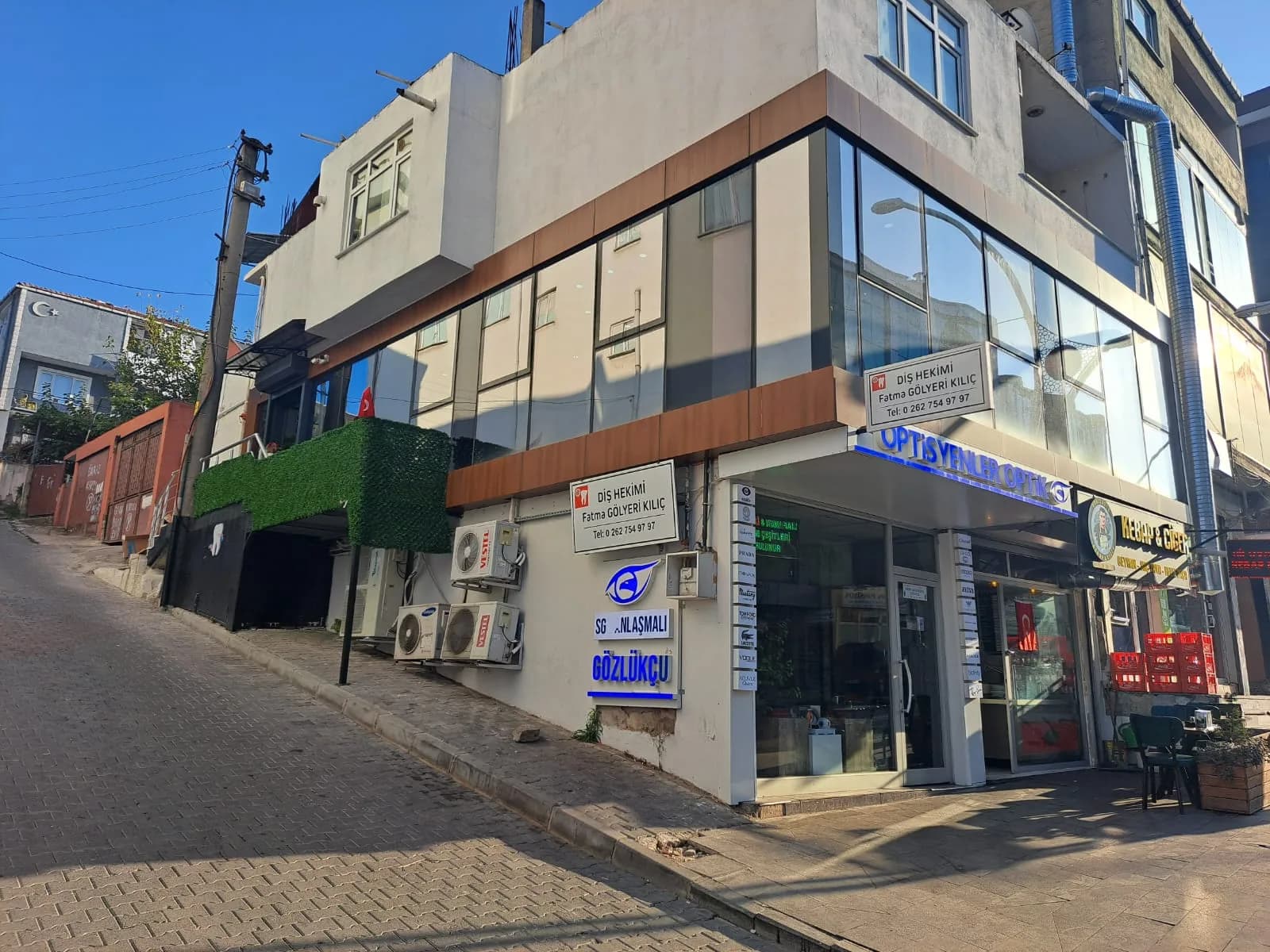 Diş hekimi fatma gölyeri kılıç klinik kapak fotoğrafı