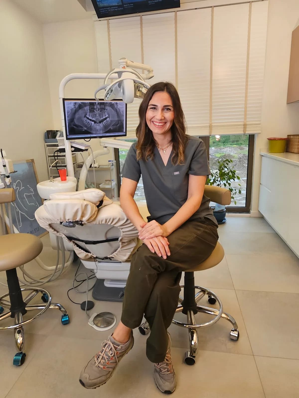 Dr. Deniz Doğan klinik kapak fotoğrafı