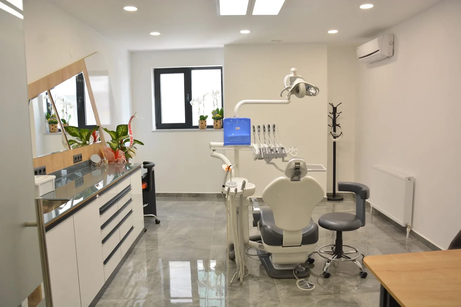 Özel Körfez İnci Ağız Ve Diş Sağlığı Polikliniği-Dentincity klinik kapak fotoğrafı