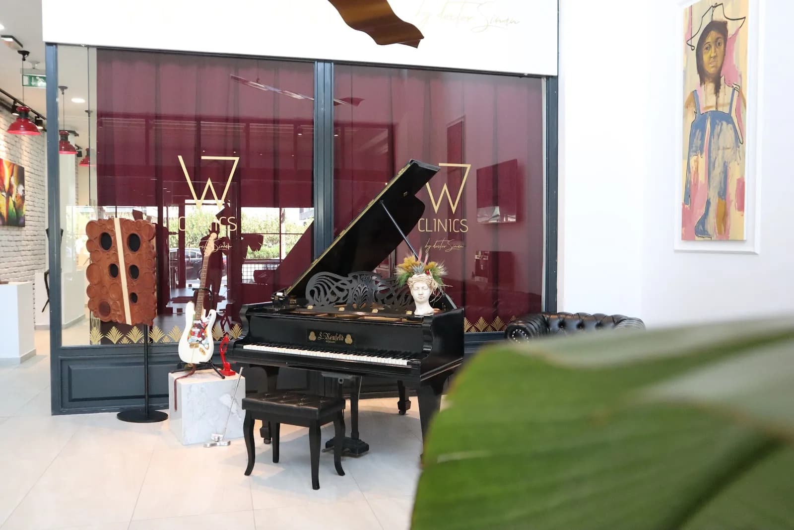 W Clinics Bursa / Gülüş Tasarımı - İmplant - Ortodonti klinik kapak fotoğrafı